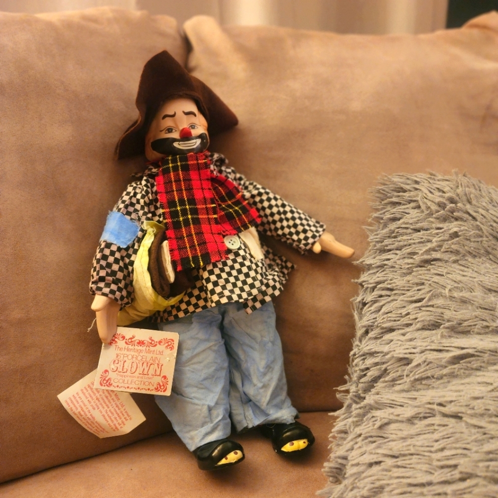 Antique/Vintage Heritage Mint Ltd Clown Happiness and Love Condition NWT 1989